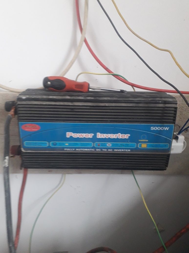 Inverter solar pentru curte