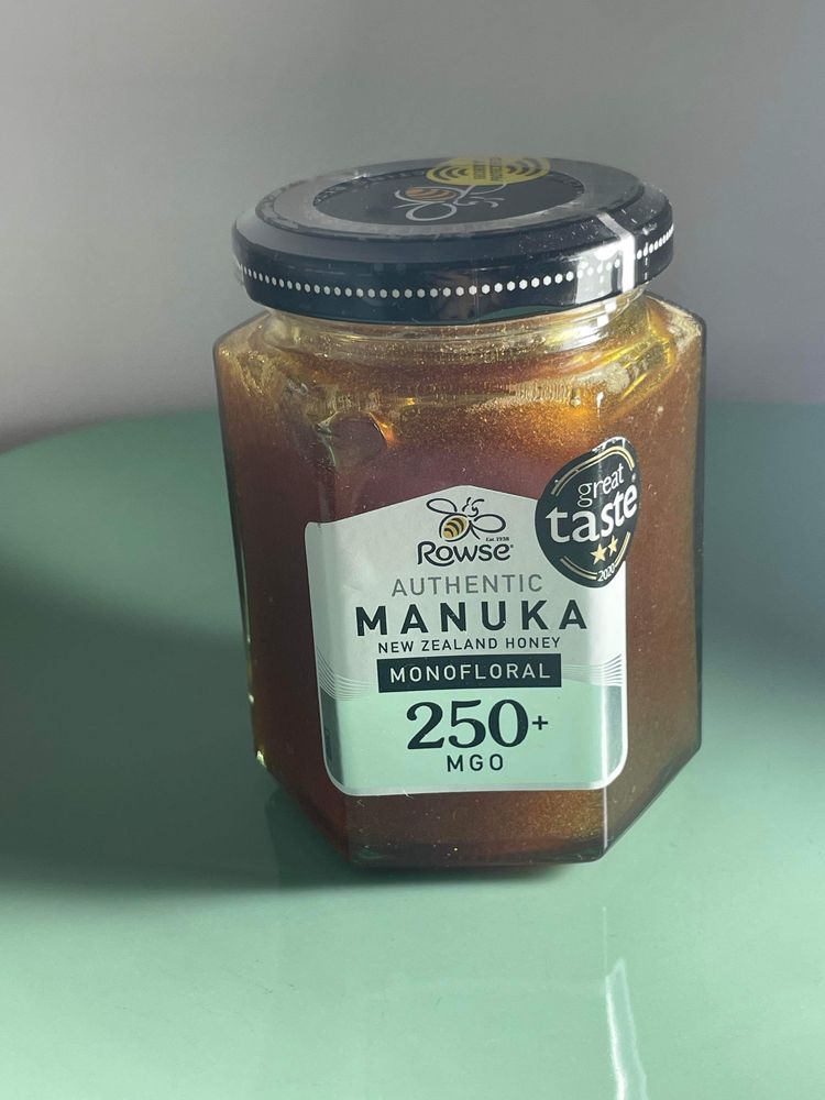 Vand miere de manuka