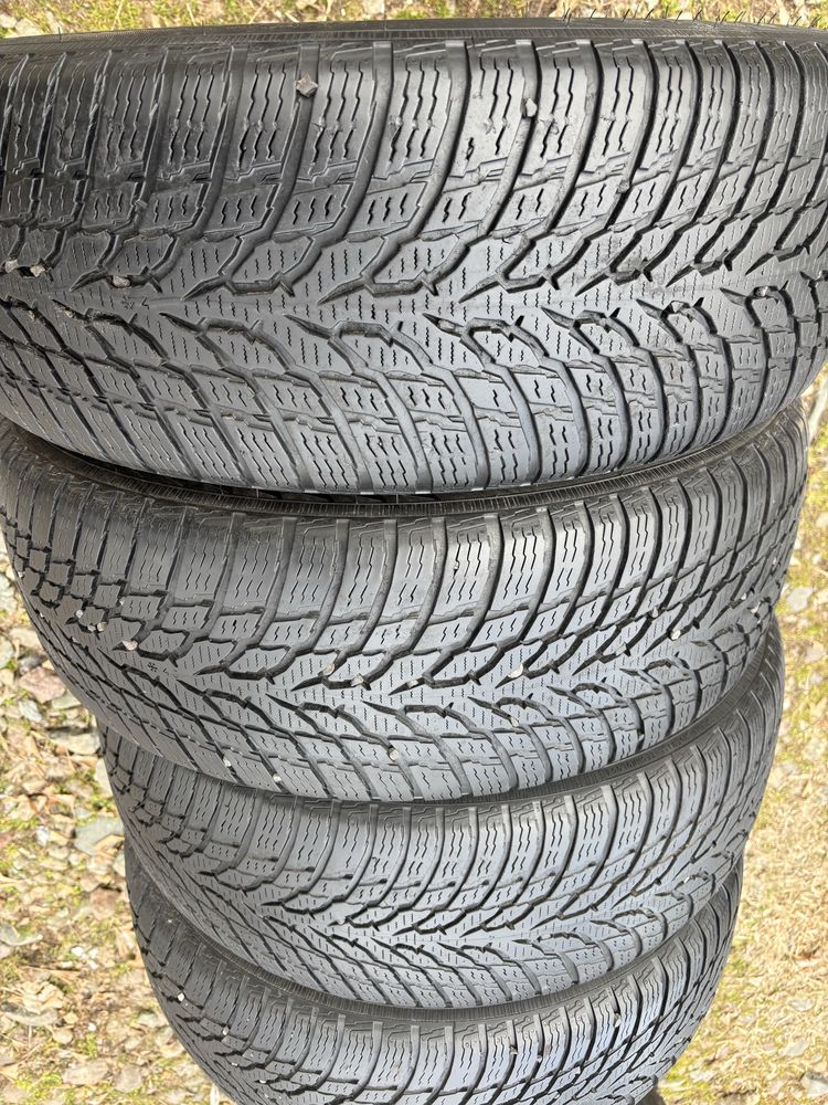 215/60 R17 4бр зимни гуми