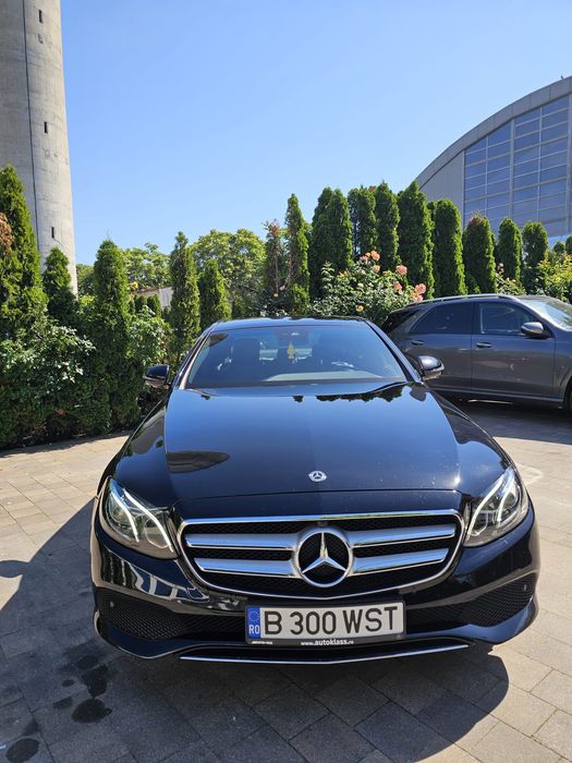 Vând Mercedes E Class