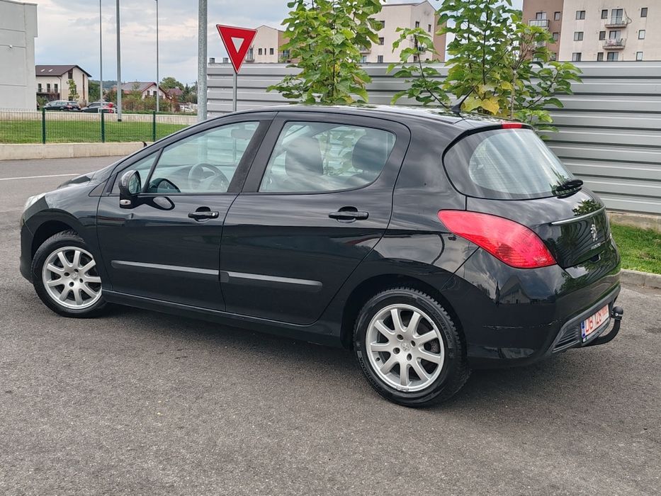 Vând PEUGEOT. 308.  1.4 benzina EURO 5