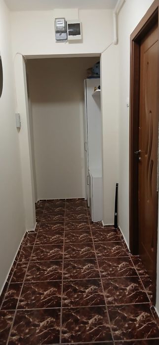 Închiriez apartament 2 camere