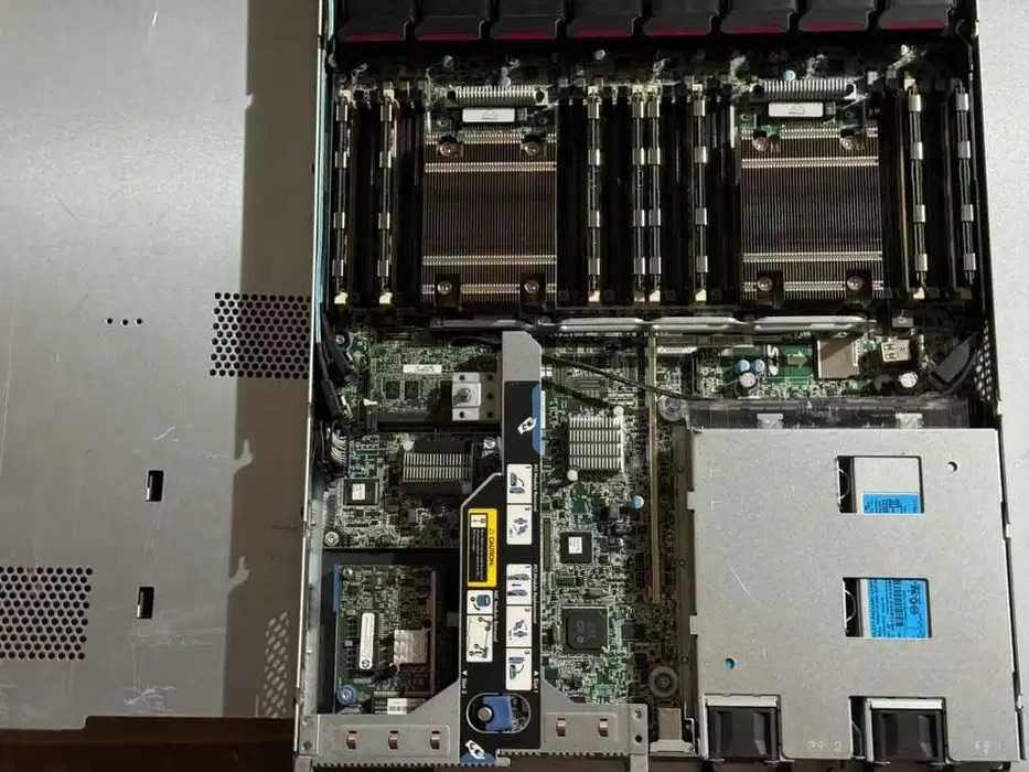 Server HP DL360p G8 2 x E5-2650v2 32GB RAM P420i