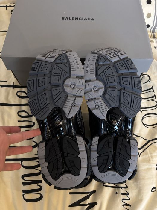 Balenciaga runner triple gray