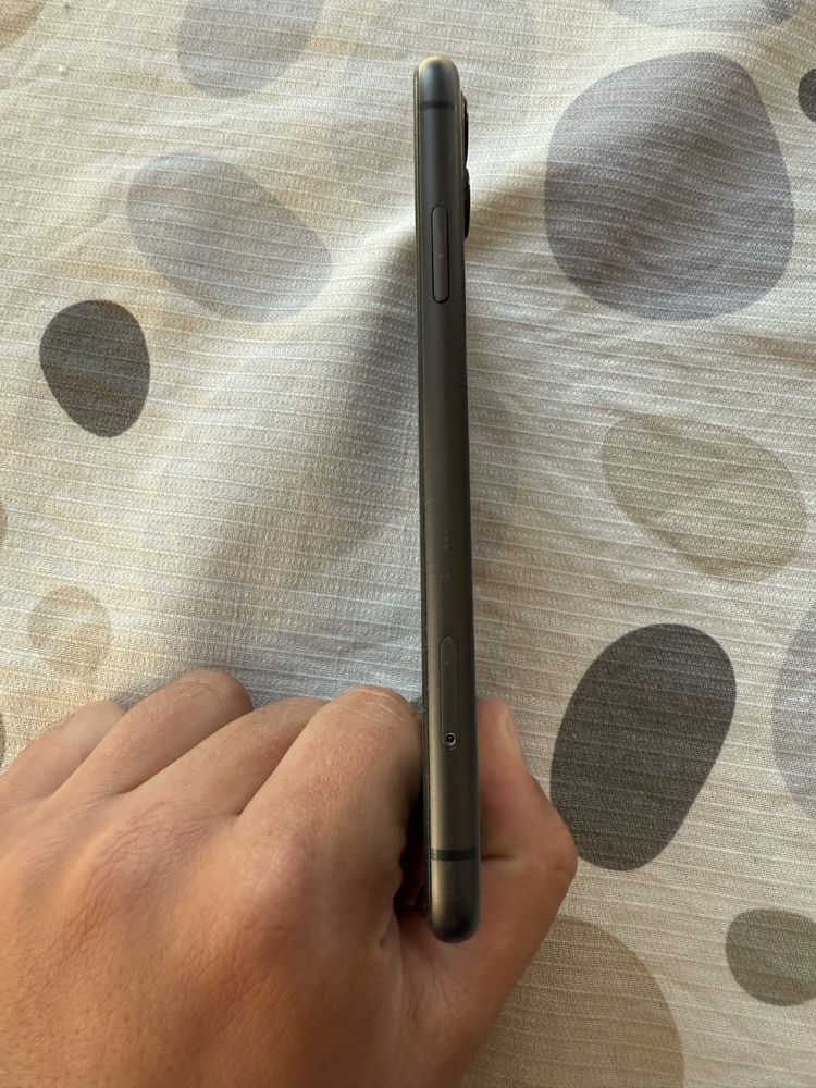iPhone 11, 128гб, черен