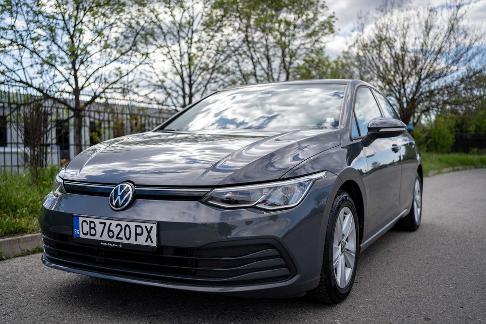 Продавам Volkswagen Golf 8 - Life 1.5 e-TSI hybrid