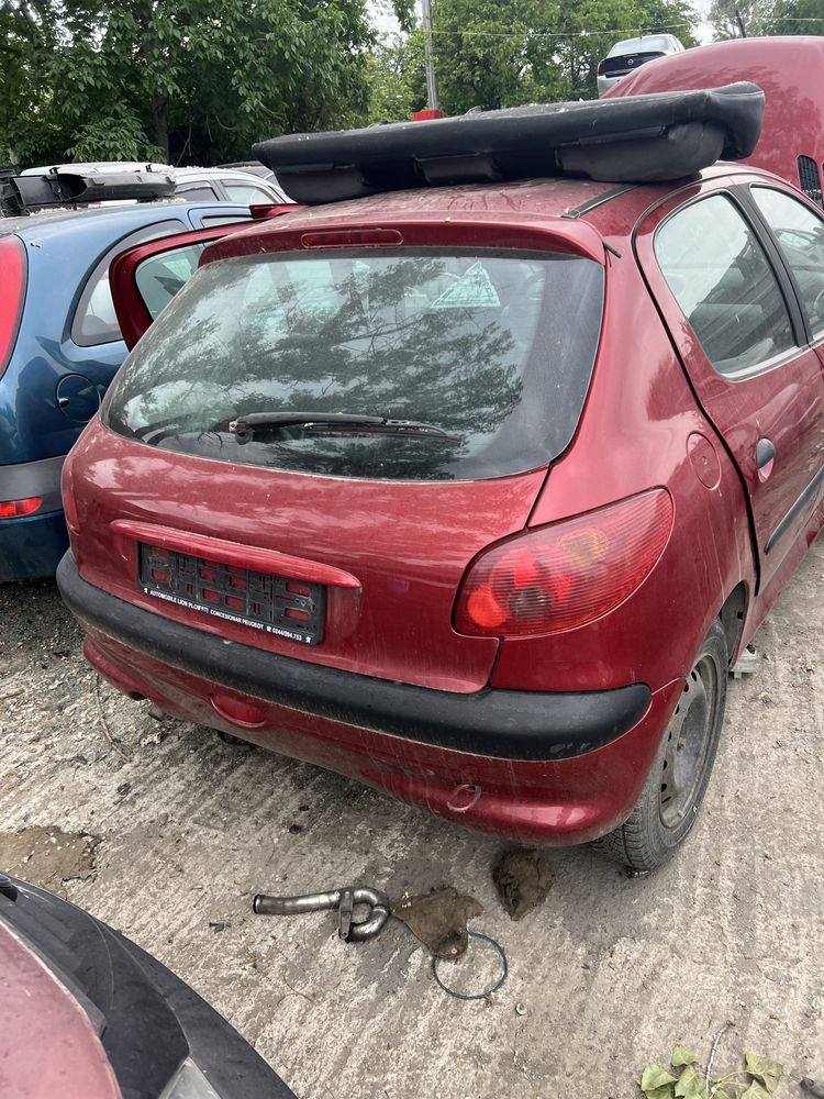 Vand bara fata capota usi peugeot 206