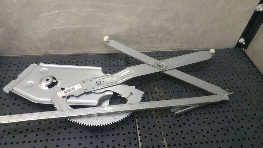 Macara geam electric dreapta fata renault scenic 3