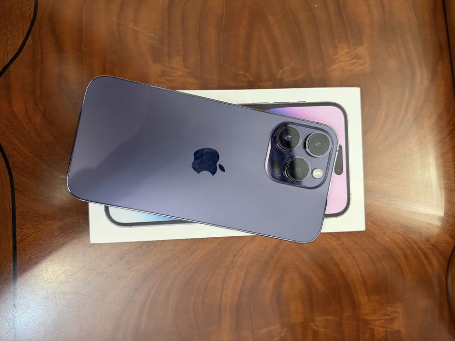Iphone 14 Pro purple