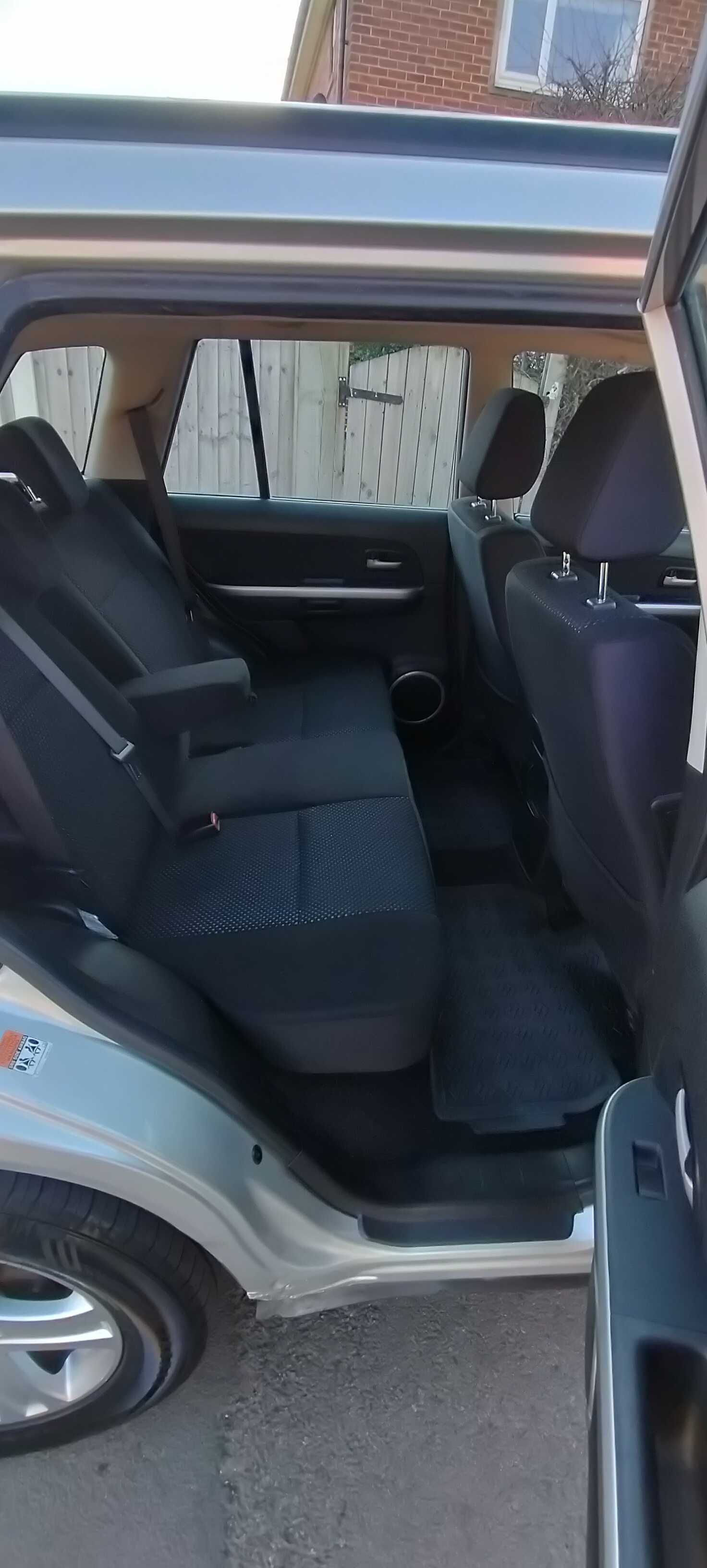 Suzuki Grand Vitara ДЕСЕН ВОЛАН 2.0 140к.с. Бензин