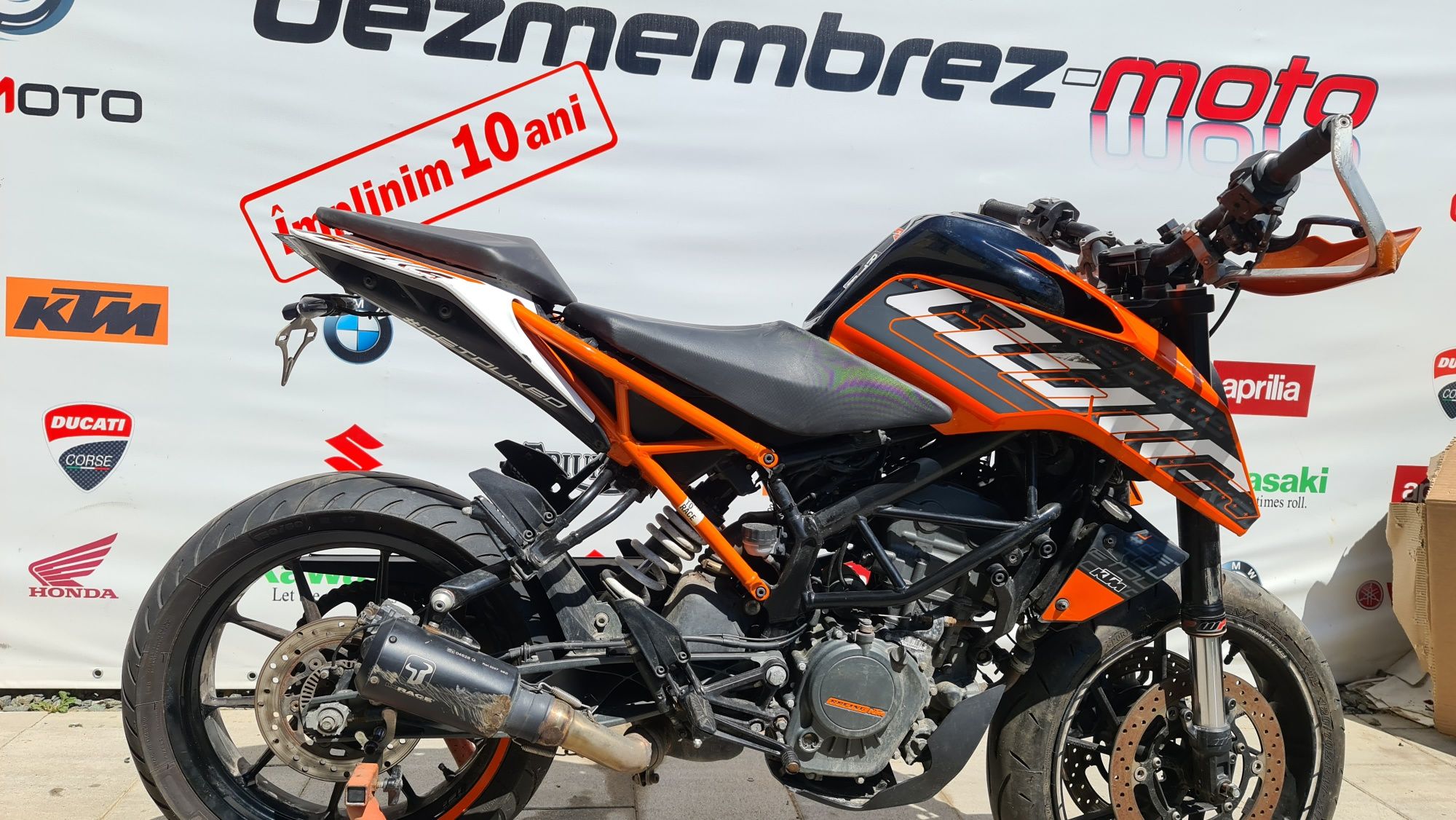 Piese KTM DUKE 125  furca scarite , cadru cu acte , toba , bloc comenz