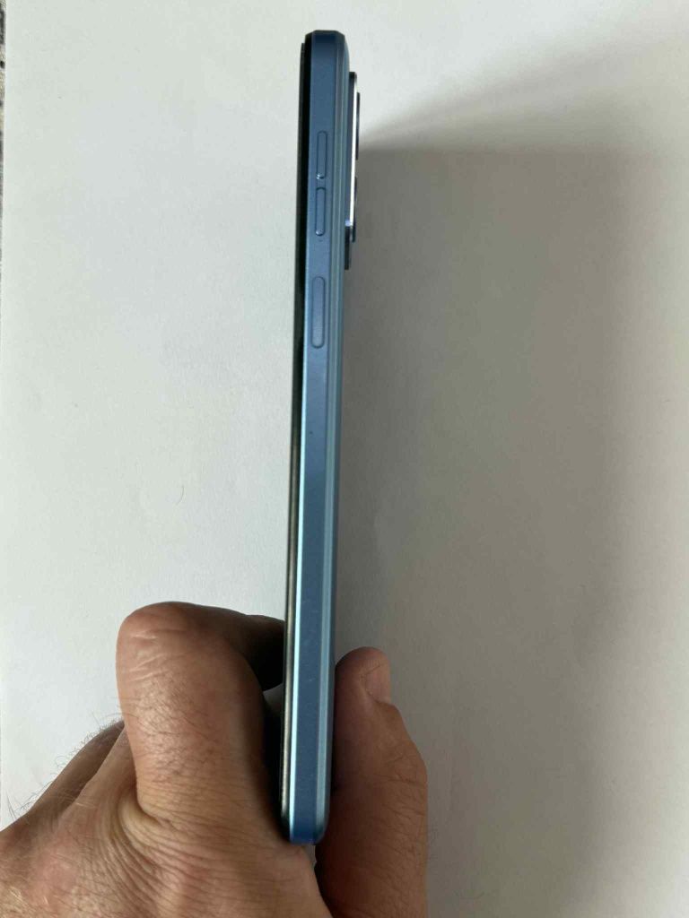 Motorola g 54 - RAM 12 GB на 256 GB