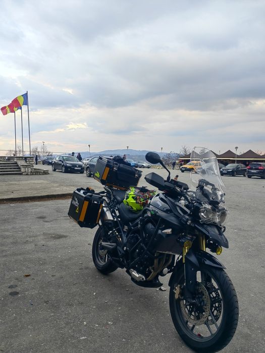 Triumph tiger 800