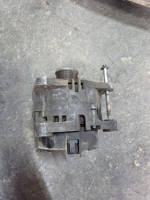 Alternator Renault Laguna 3 1.6 benzina