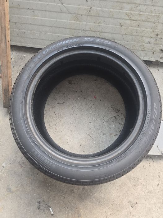 Pirelli 275/45/21 LR,ca nou.