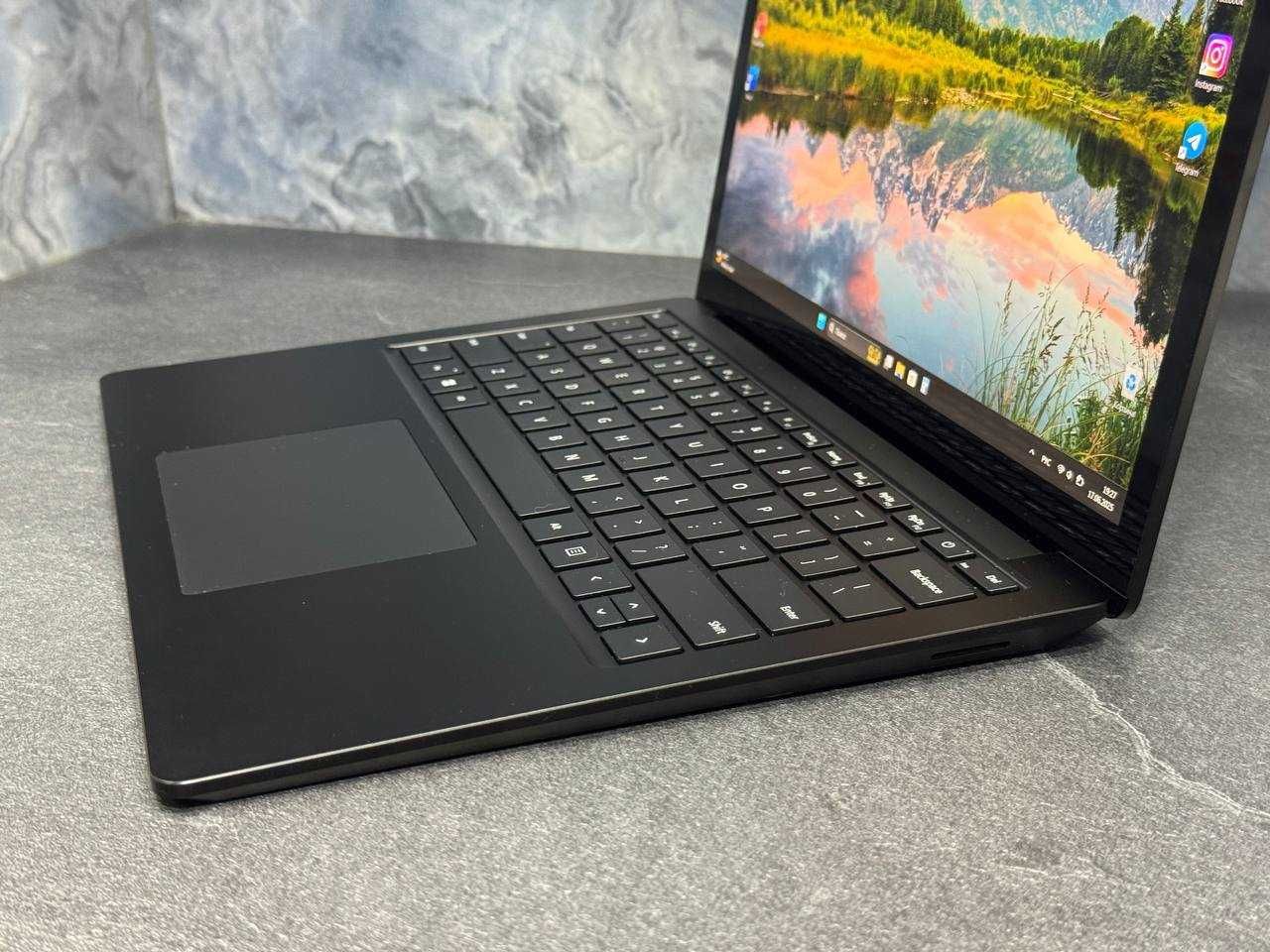 Surface Laptop 4 / i7 1185G7 / 16Gb/256Gb *13.5” IPS 2K FaceID