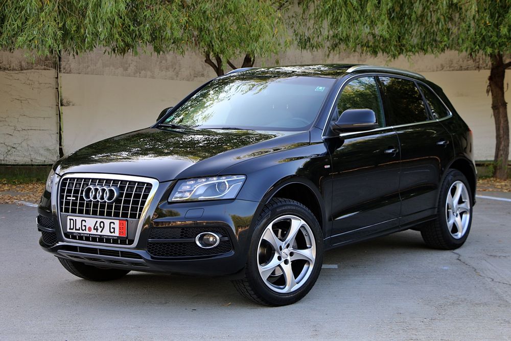 Audi q5/3xsline/panoramic/B&G/exclusiv/istoric