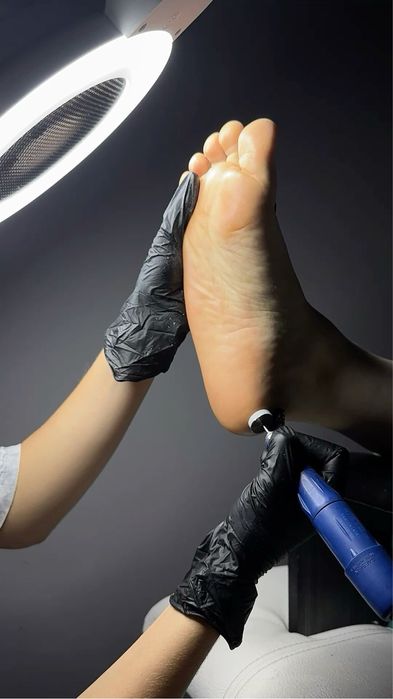 Мужской педикюр маникюр