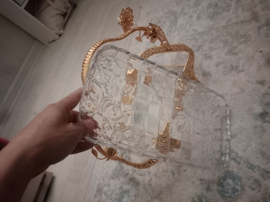 Продам посуду для холодных закусок и тортов