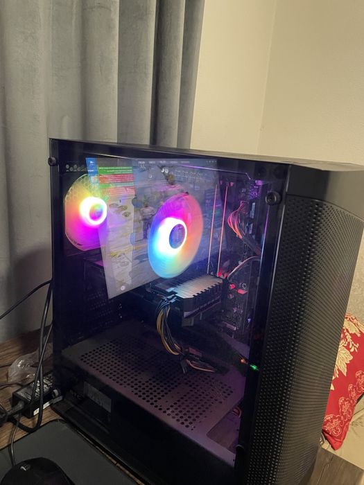 Kompyuter sotiladi. Srochna pul kere bop qoldi.