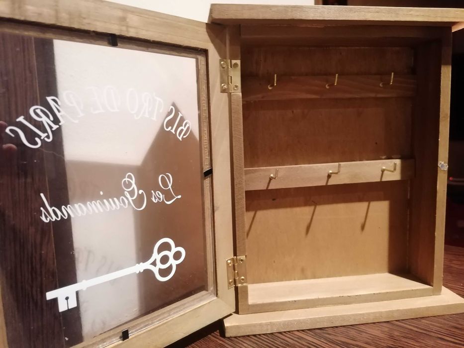 Suport chei din lemn