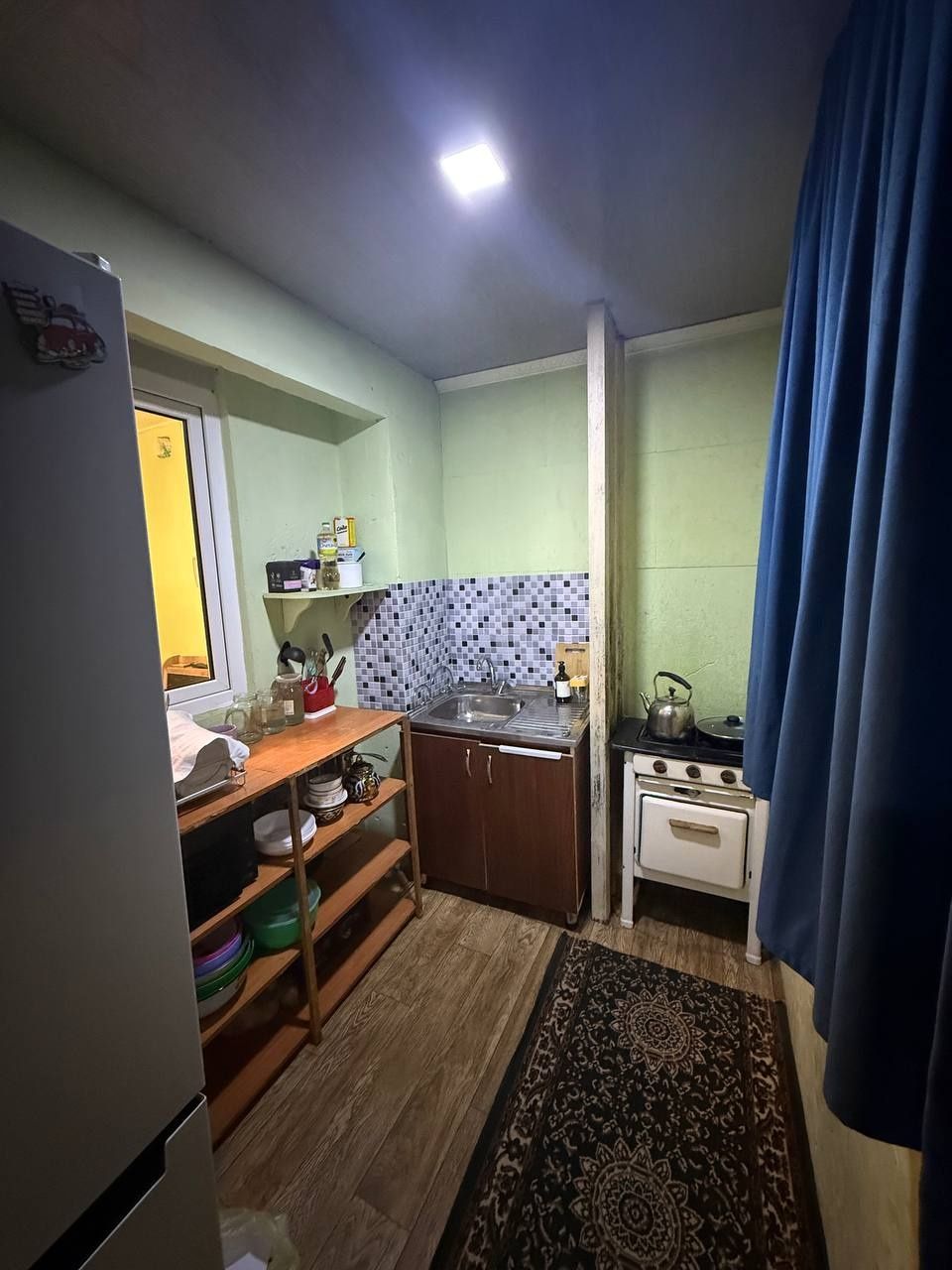 Chilonzor 24-kvartal 3 etaj 1 xona uy sotiladi