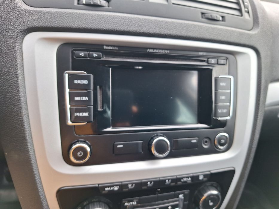 Navigatie Skoda Octavia2 an fabricație 2011