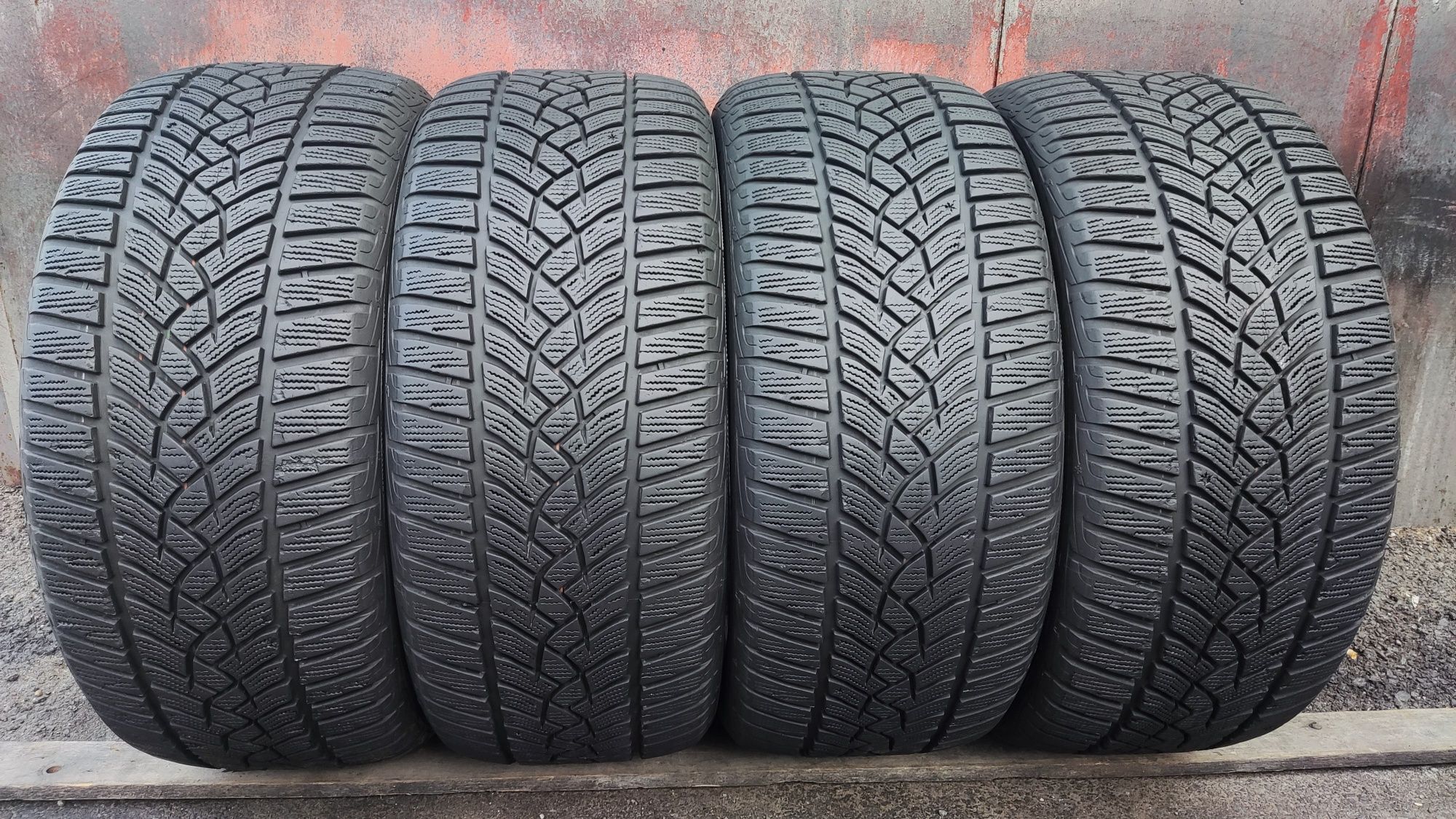 4бр. зимни гуми 245/45/17 GoodYear Ultra Grip Performance 
dot23
7.6mm