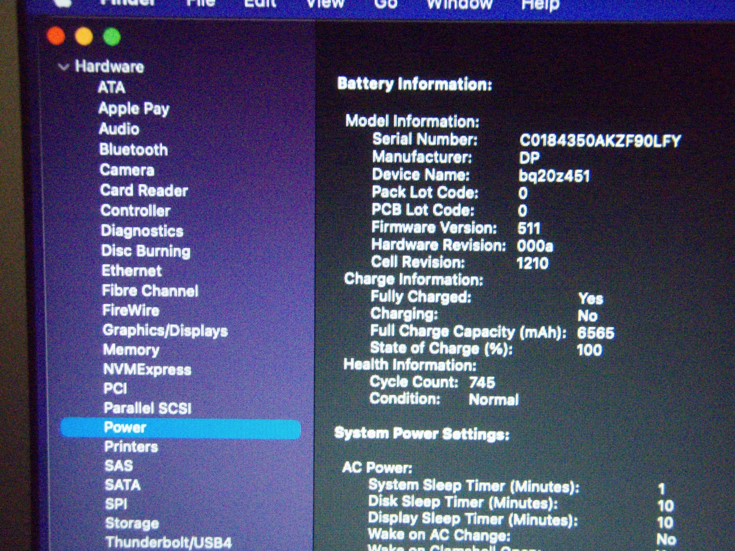 Macbook Air 2017 i5 1.8Ghz 8Gb DDR3 121 Gb SSD, bateria 11 ore