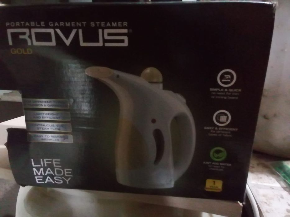 Mașină de călcat abur