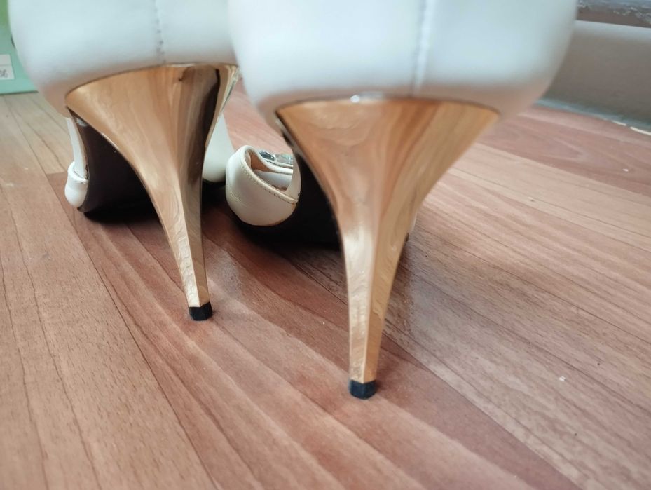 Босоножки Стрекозки 38 размер новые