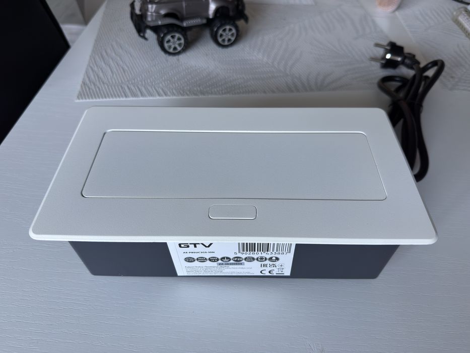 Priza incorporabila birou GTV noua !