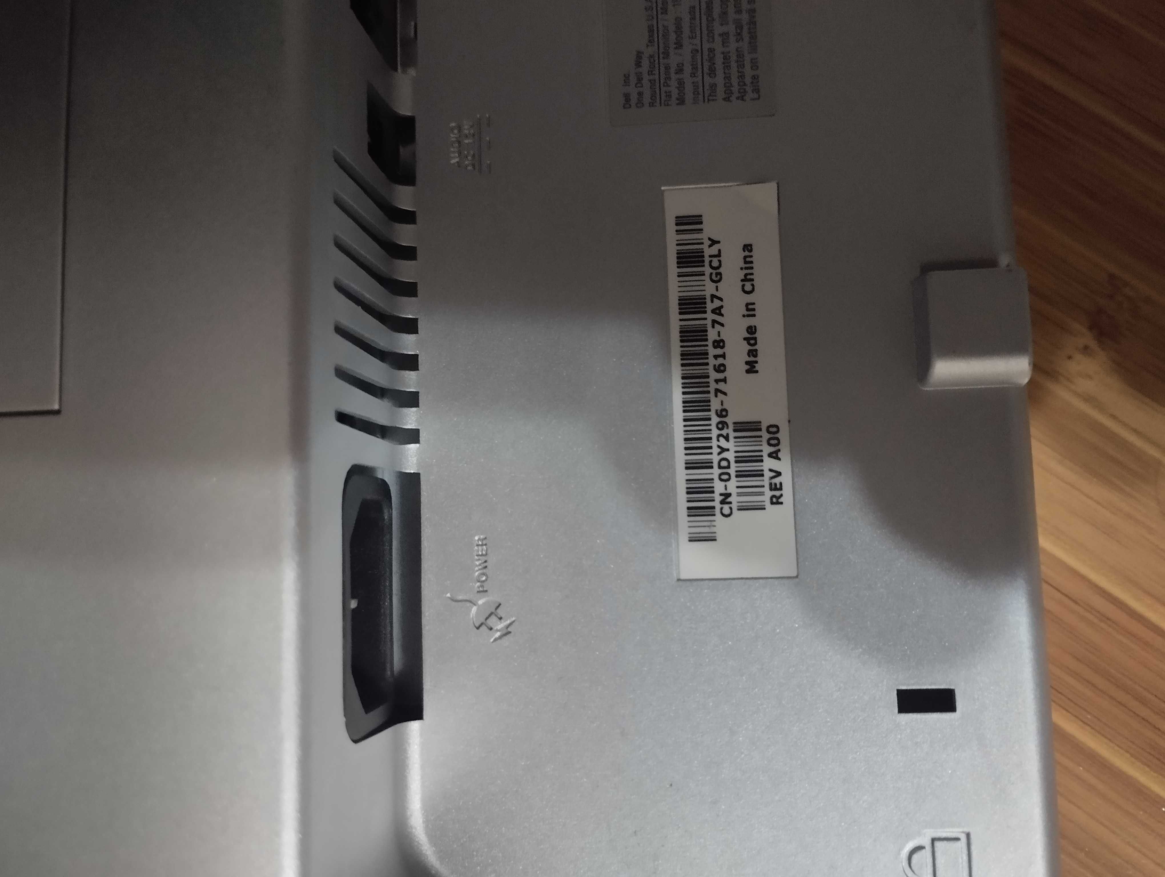 Монитор.     DELL