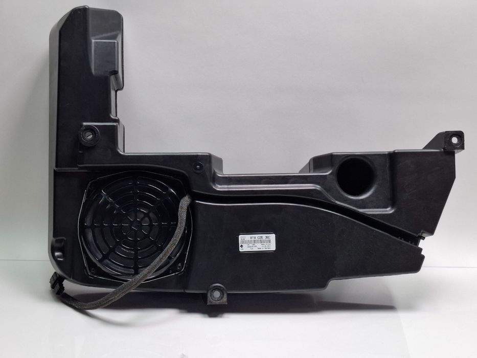 Subwoofer AUDI A4 IV Avant 8K5, B8 2007 - 2015 TDI CAGA, CJCA, CMEA, C