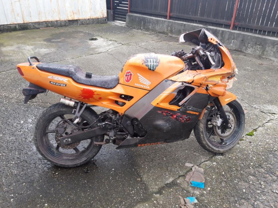 Schimb/vind/2 Honda CBR 600/1991/1995 cu acte