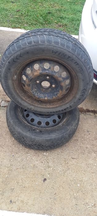 Roti anvelope iarna cu janta hyunday 165 70 r14
