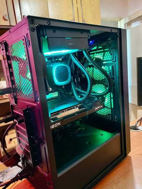 НОВ/гаранция Геймърски компютър – Ryzen 7 5700/RX 6600/16GB/NVMe 1TB