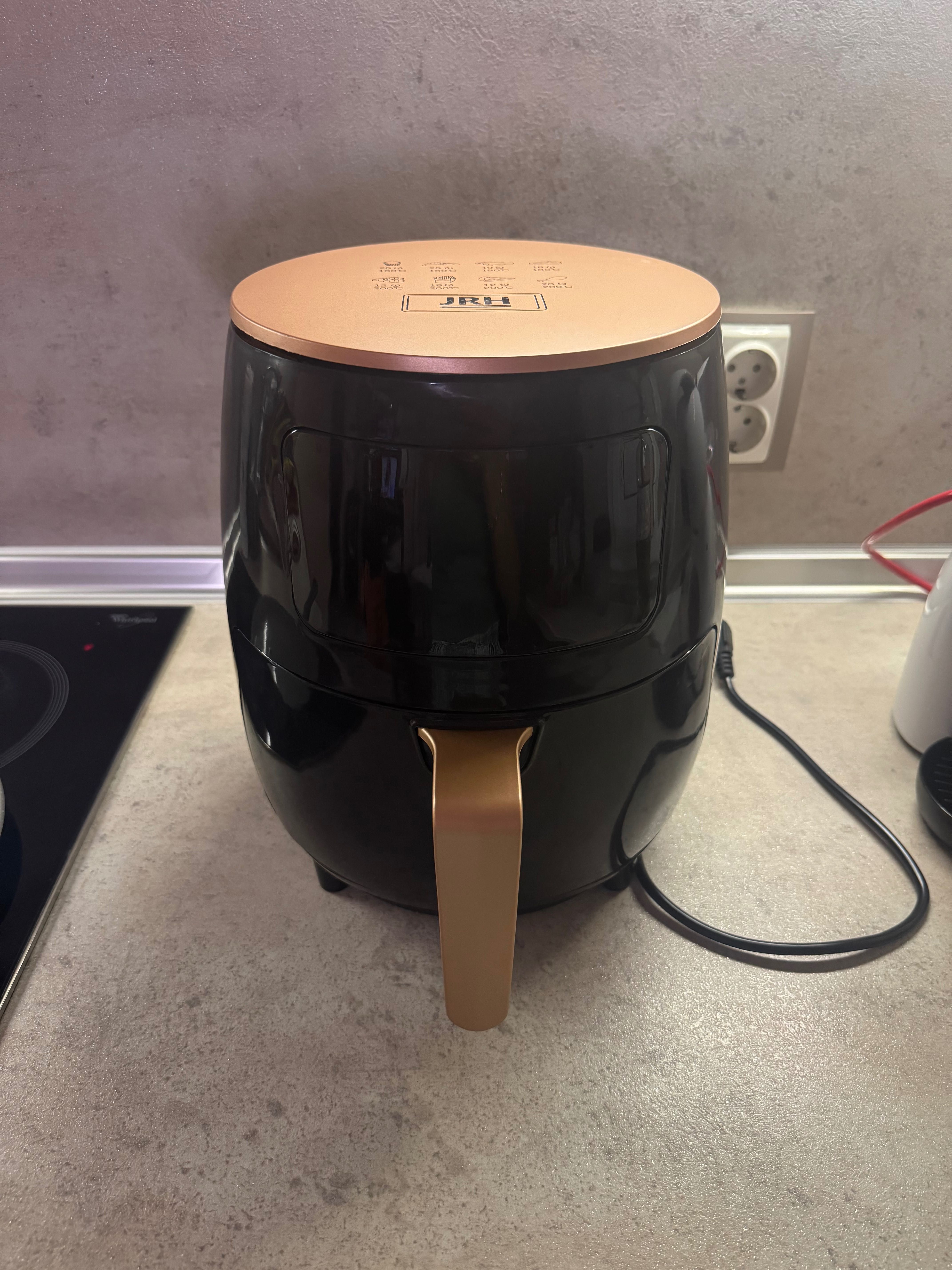 Airfryer Фритюрник с дигитален дисплей, LCD Touch Control 6l 2400W