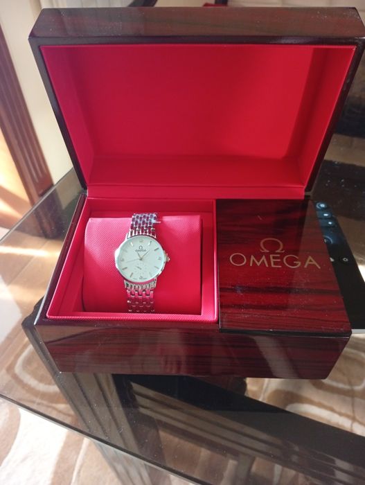 Наручные часы Omega