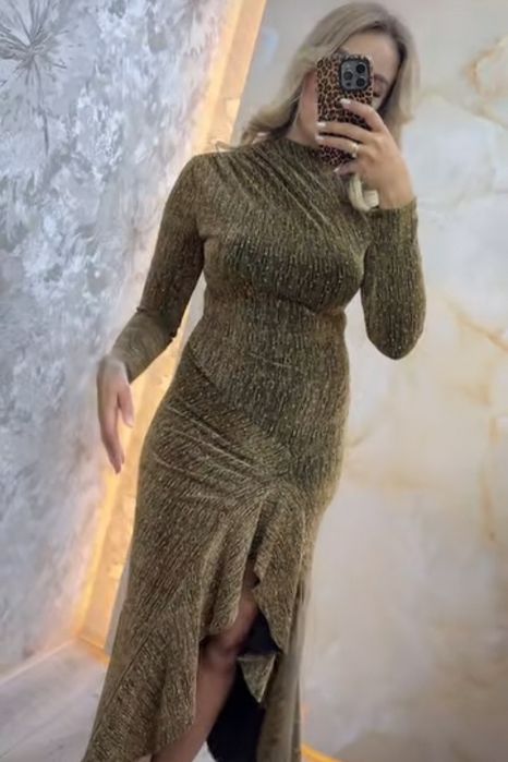 Эффектное платье стрейч новое