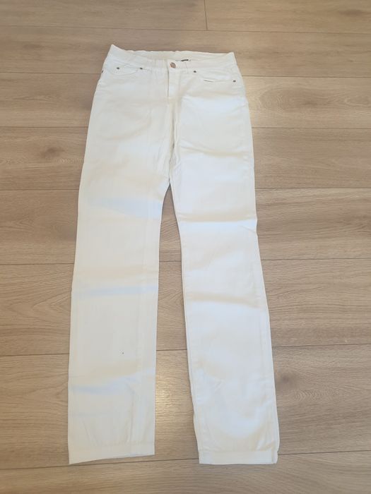 Blugi albi marimea 36