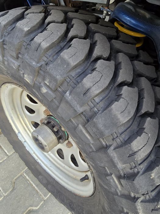 Roti Suzuki Jimny Samurai Vitara Daihatsu 235 75 15