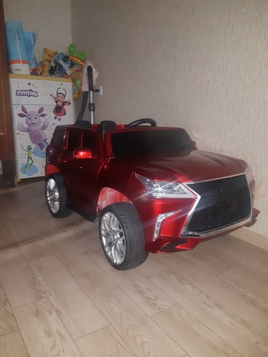 Электромобиль детский