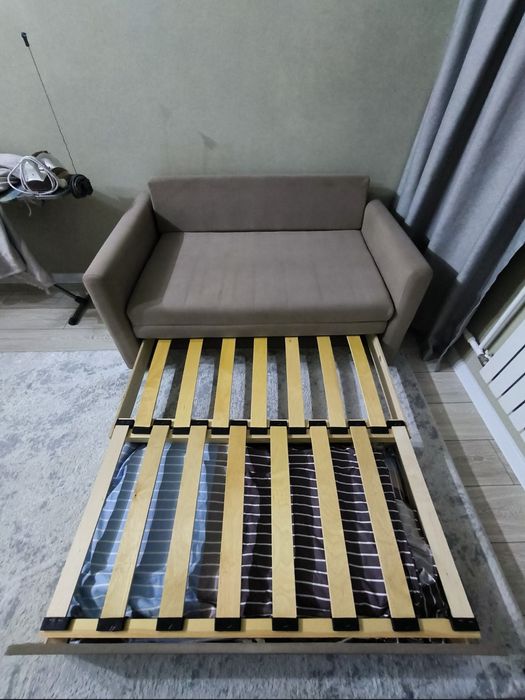 Продаю хороший диван