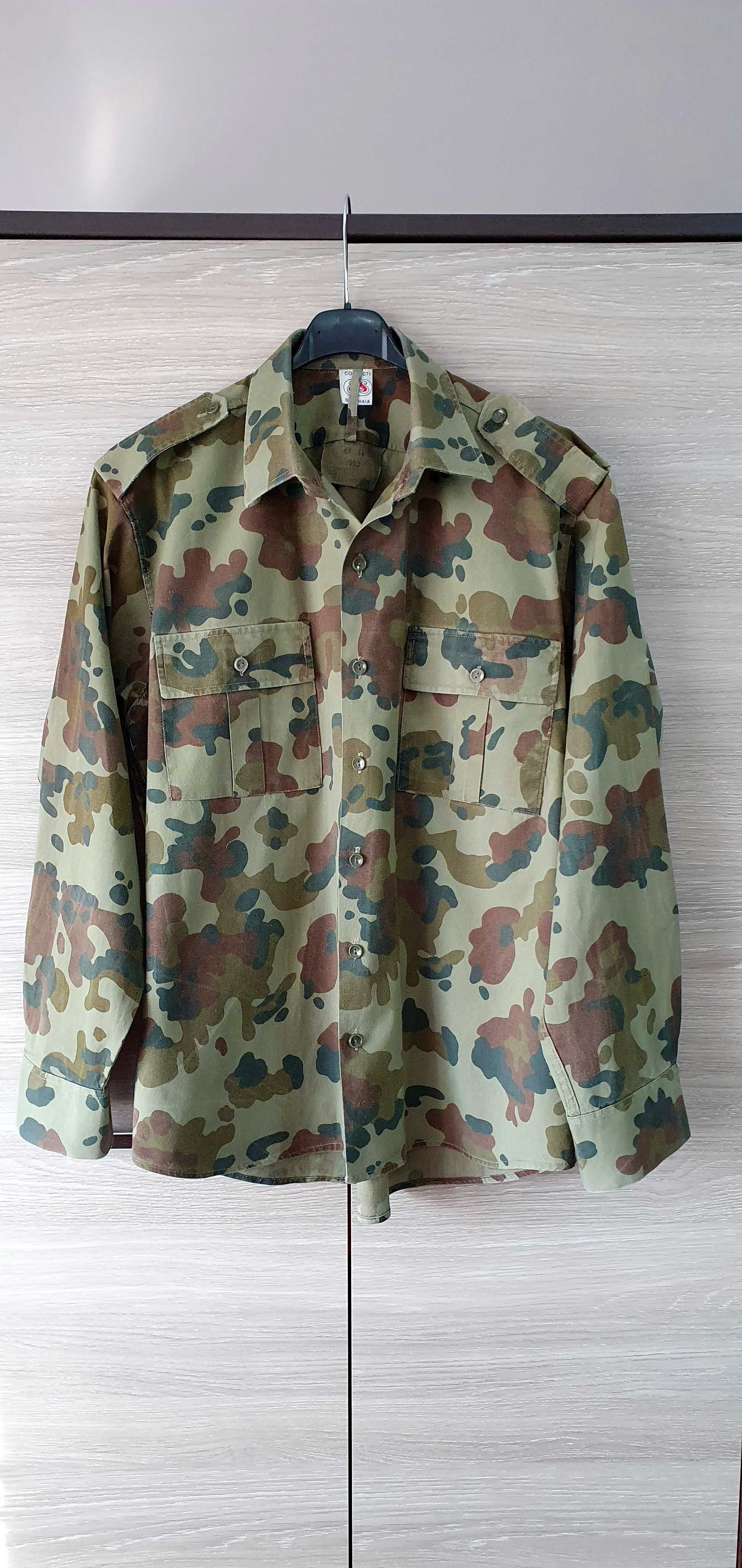 Cămașă militară mozaic de culori din bumbac - mărimea 42/II