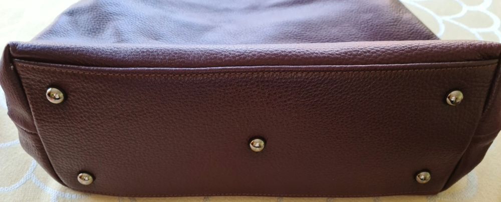 Продава чанта на Vera от естествена кожа