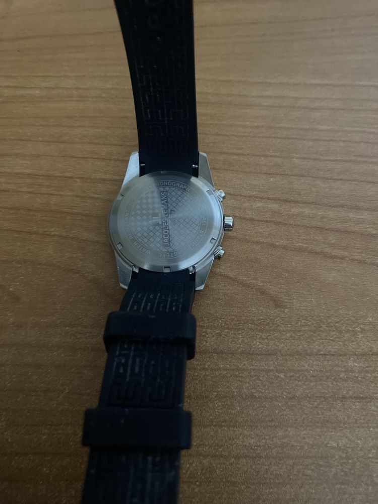 Продам часы Jasques Lemans