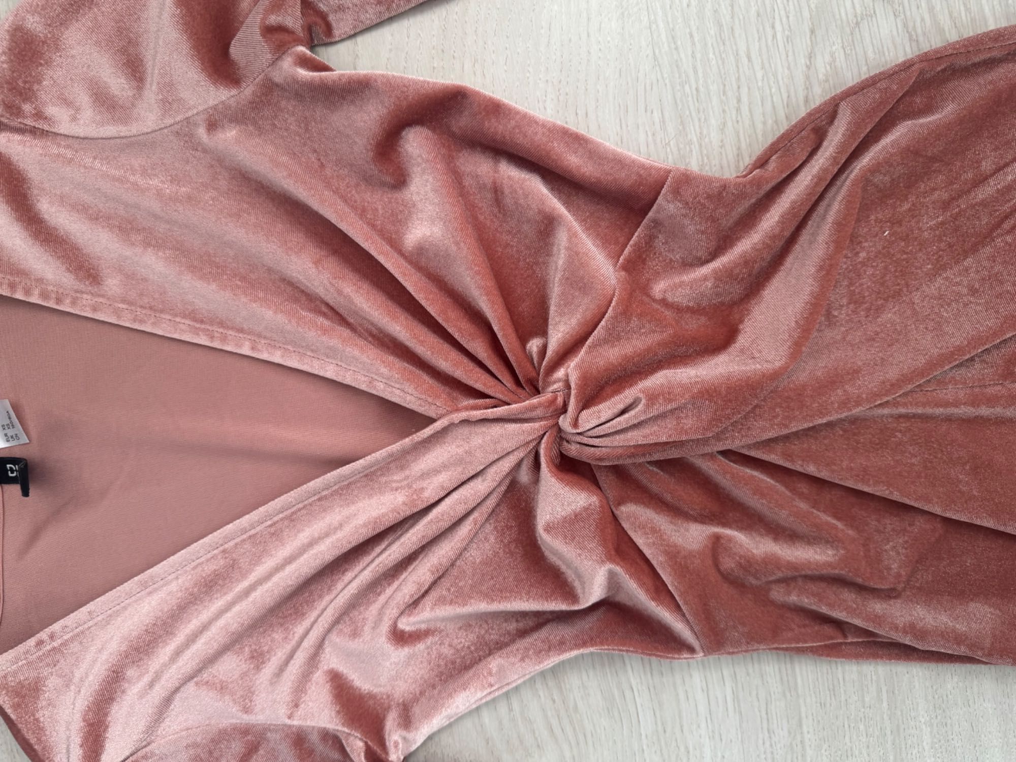 Рокля кадифе H&M