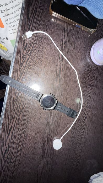 Soat sotiladi qora remen