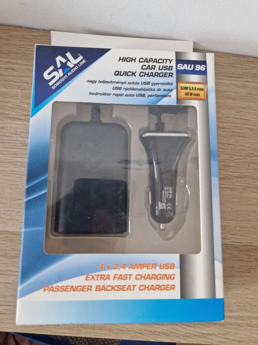 Incarcator auto USB rapid, 4x2,4A
SAU 96
• încarcă simultan dispozitiv